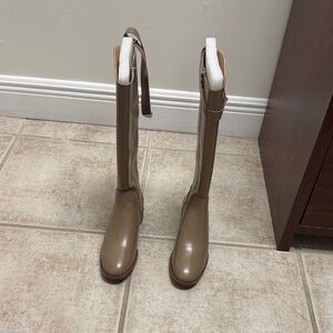 Stylish Tan Over the Knee Women's Boots